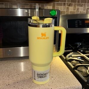Target X Stanley 40oz Stainless Steel H2.0 FlowState Quencher Tumbler Sunshine